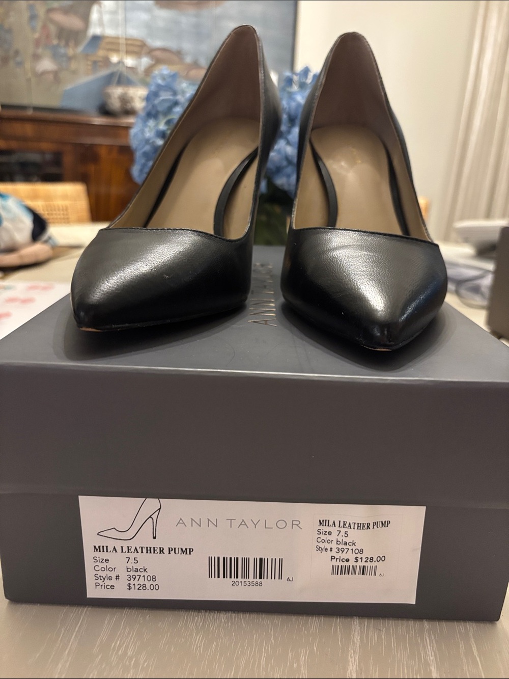 Ann Taylor Black Pointed-Toe Leather Pumps